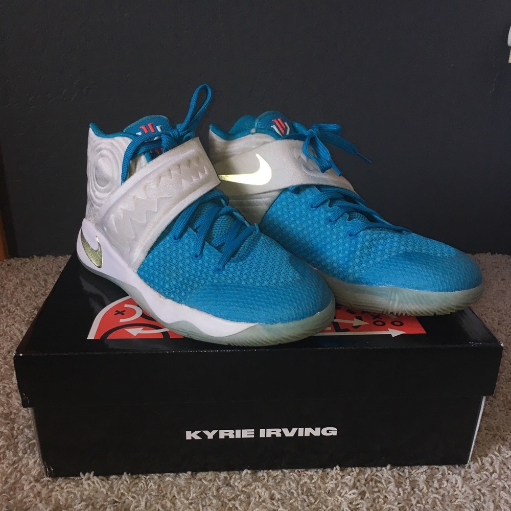 Nike Kyrie 2 Christmas edition. Basketball shoes